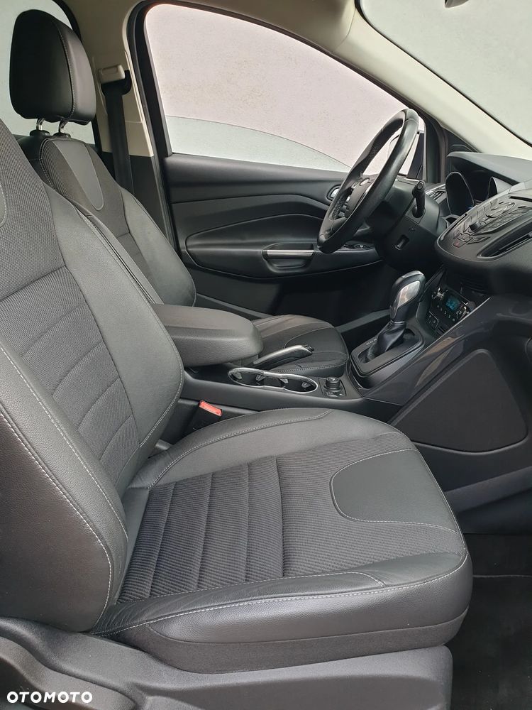 Ford Kuga 2.0 TDCi 4x4 Titanium - 31