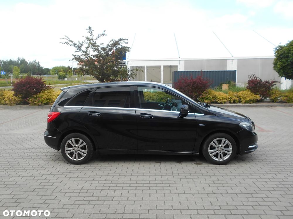 Mercedes-Benz Klasa B 180 BlueEFFICIENCY EDITION 1 - 4