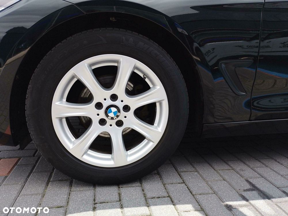 BMW Seria 3 320i GPF xDrive - 33
