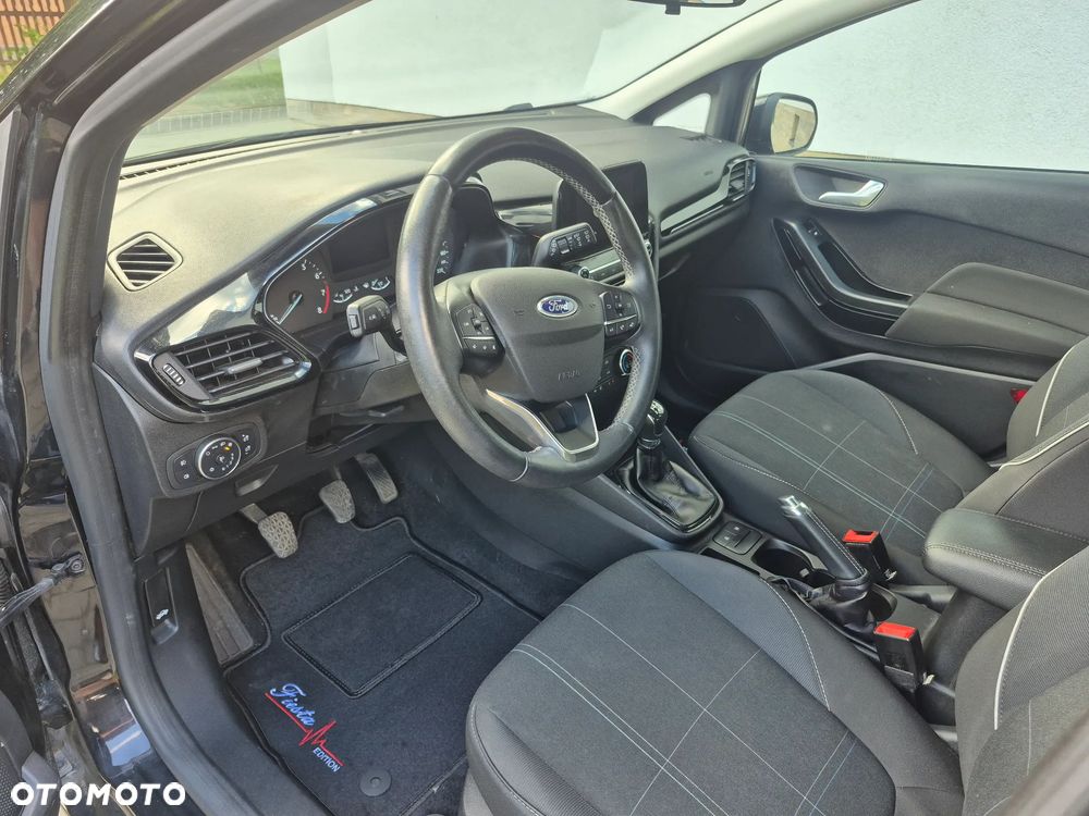 Ford Fiesta 1.1 S&S TITANIUM - 11