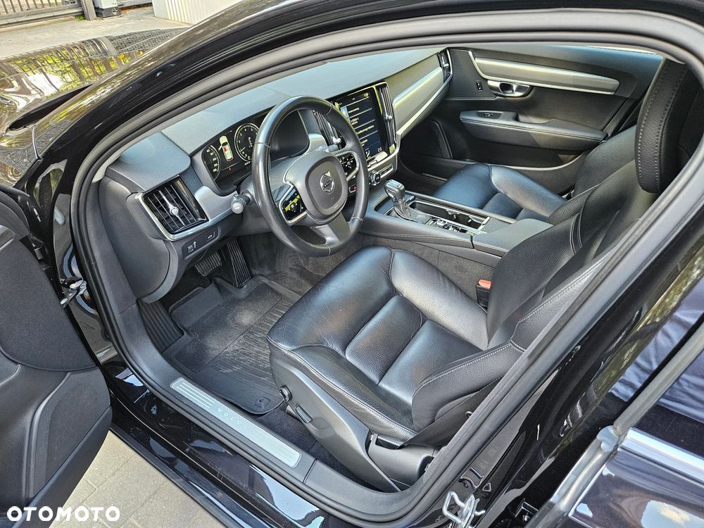 Volvo V90 T5 Momentum - 22