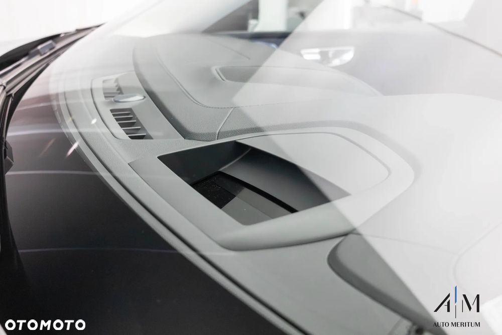 Volvo XC 60 B4 D AWD Ultimate Dark - 15