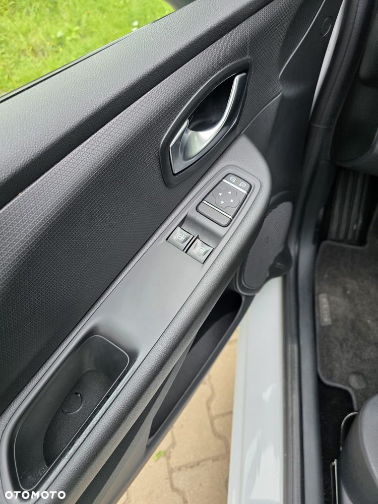 Renault Clio 0.9 TCe Winter Edition - 14