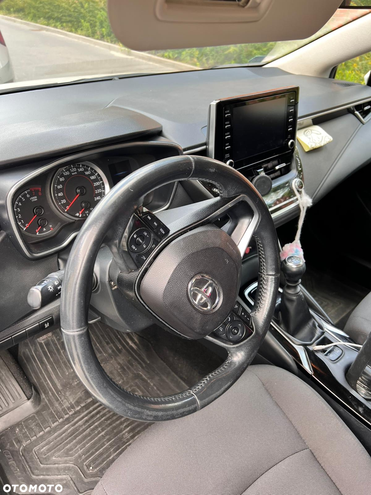 Toyota Corolla 1.6 Comfort - 9