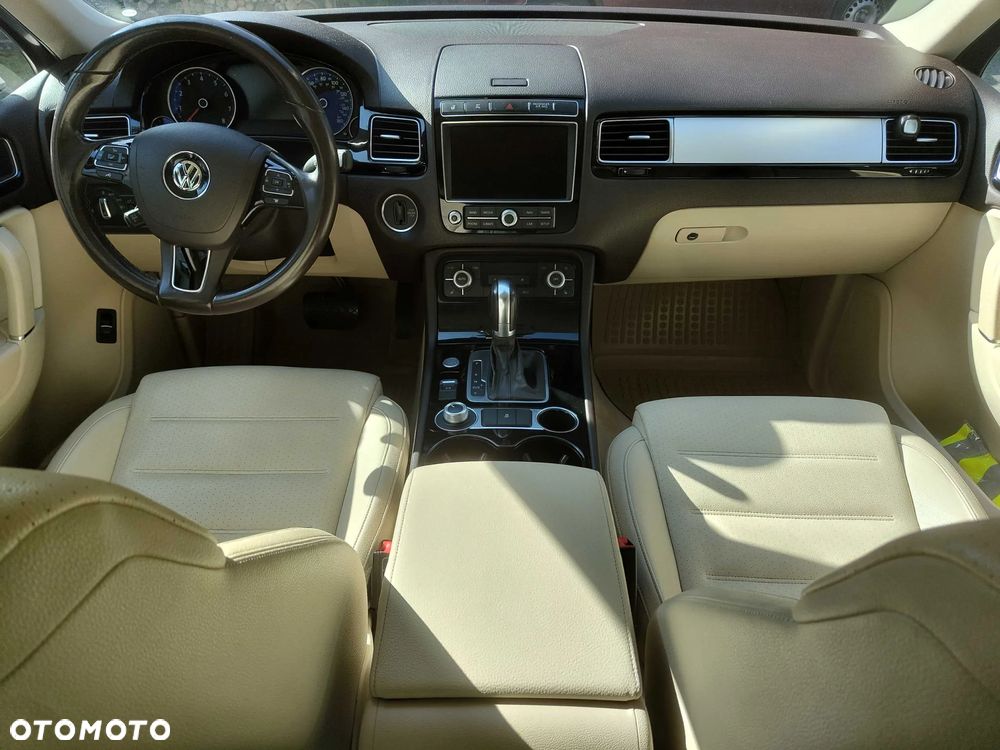 Volkswagen Touareg - 8