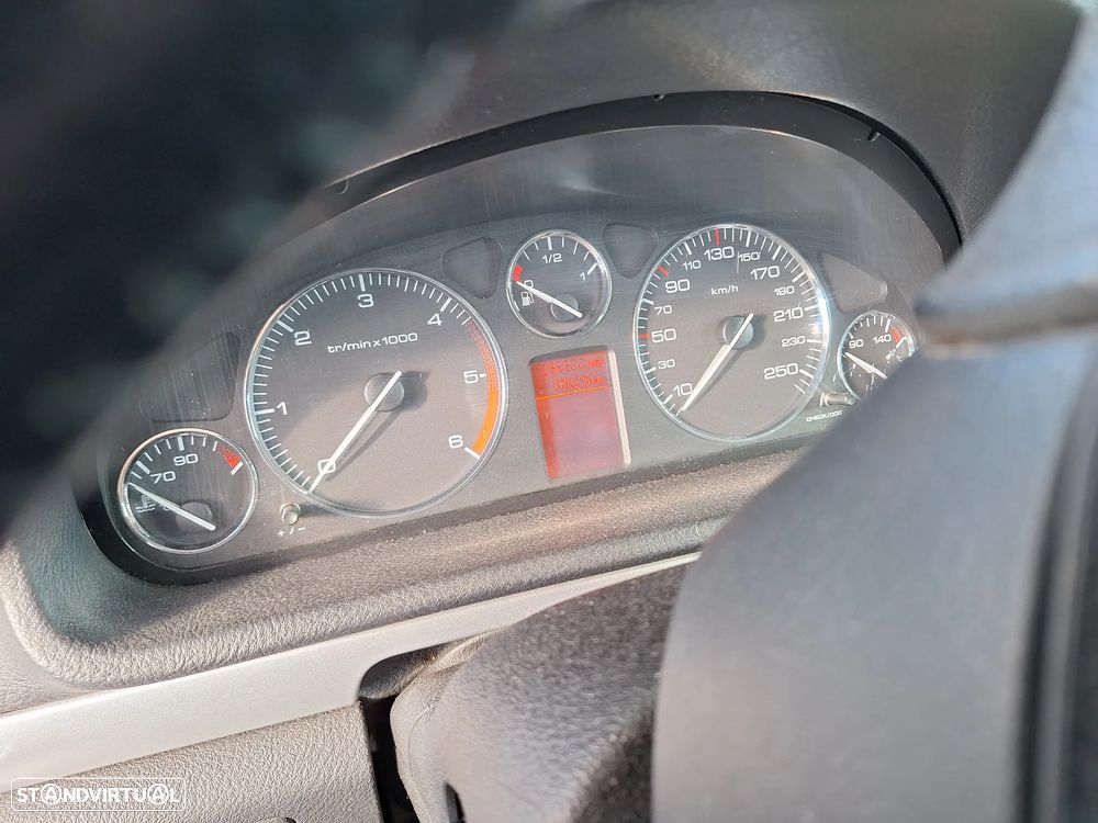 Peugeot 407 SW 1.6 HDi Executive - 6