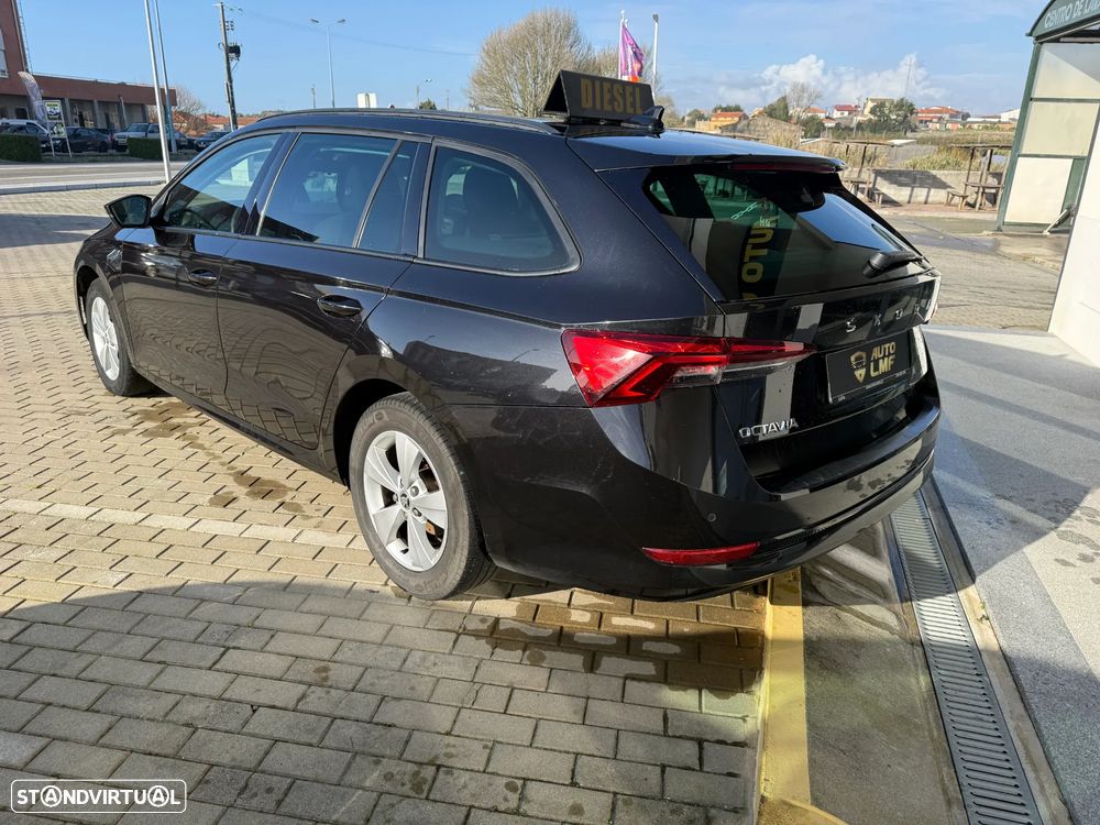 Skoda Octavia Break - 4