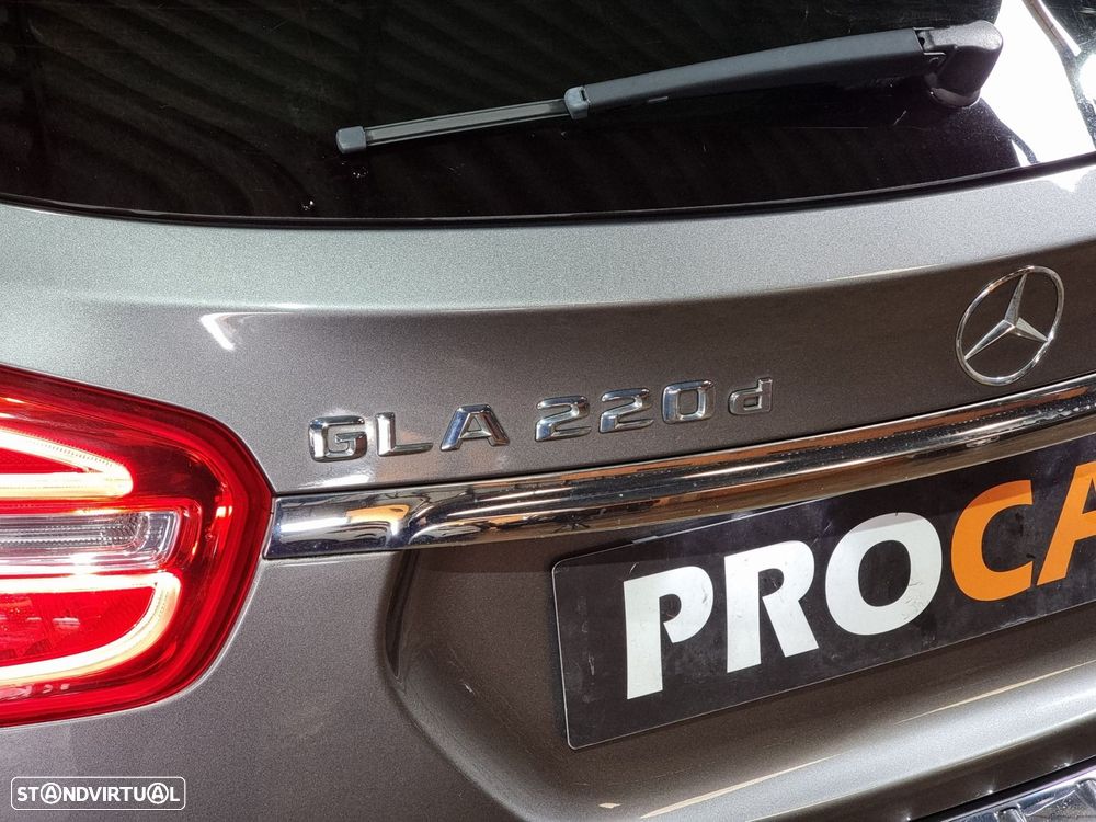 Mercedes-Benz GLA 220 CDI AMG Line 4-Matic - 39