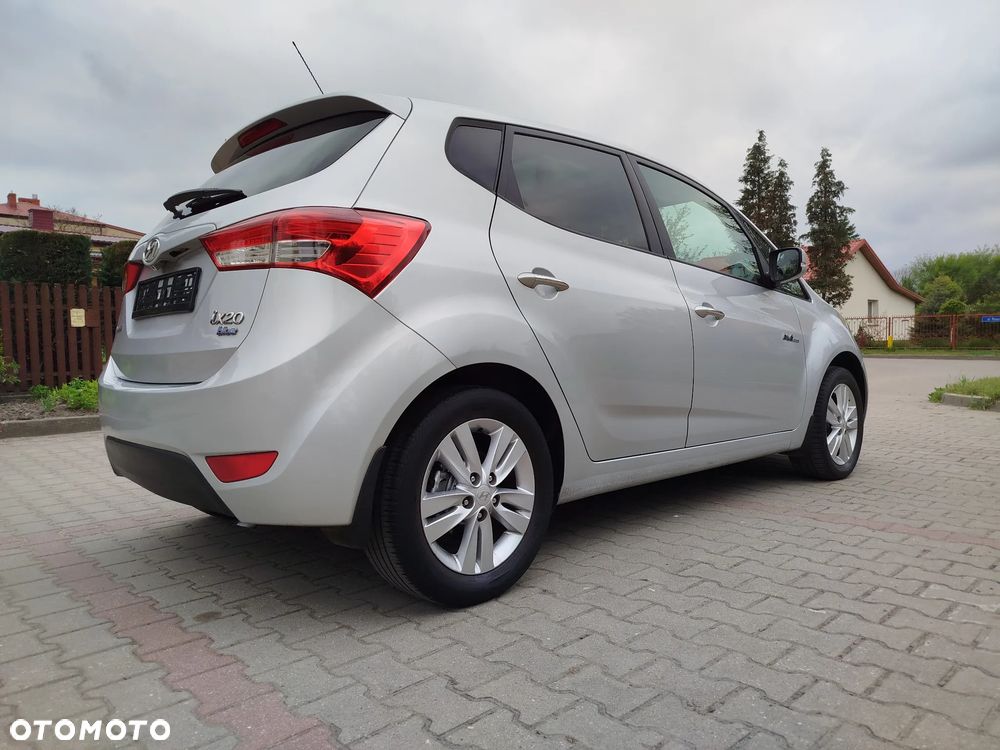 Hyundai ix20 1.4 blue Trend - 20