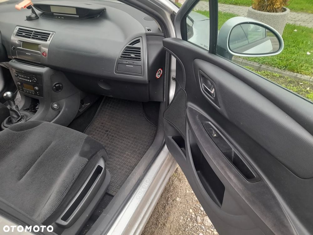 Citroën C4 - 4