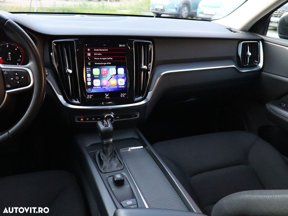 Volvo V60 D3 Geartronic Momentum Pro - 24