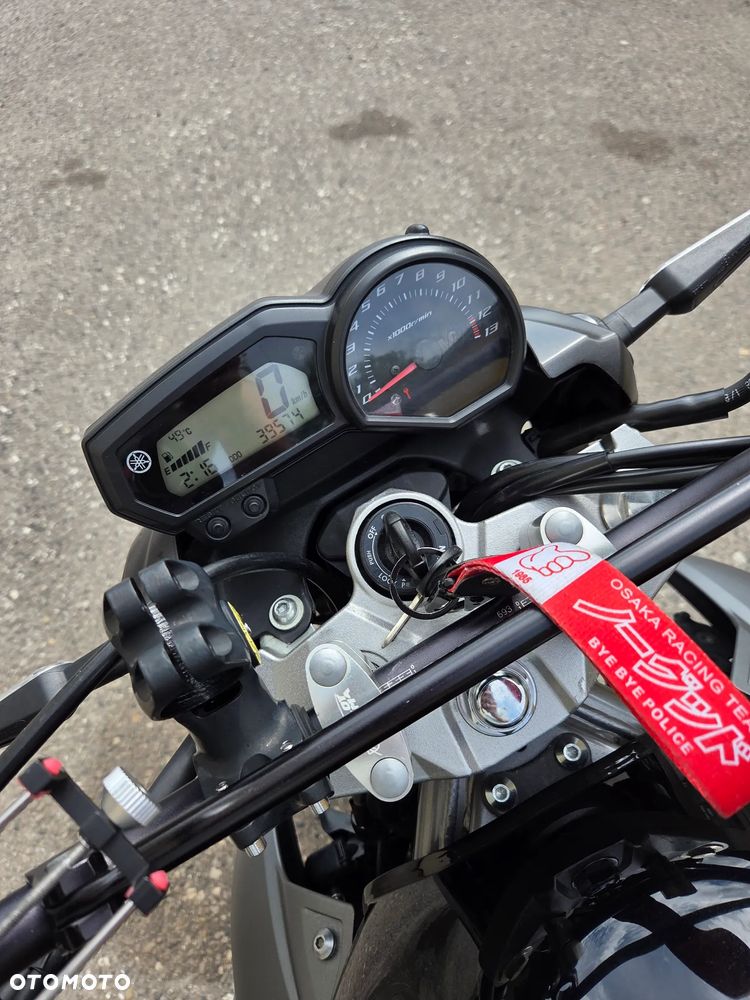 Yamaha XJ - 6