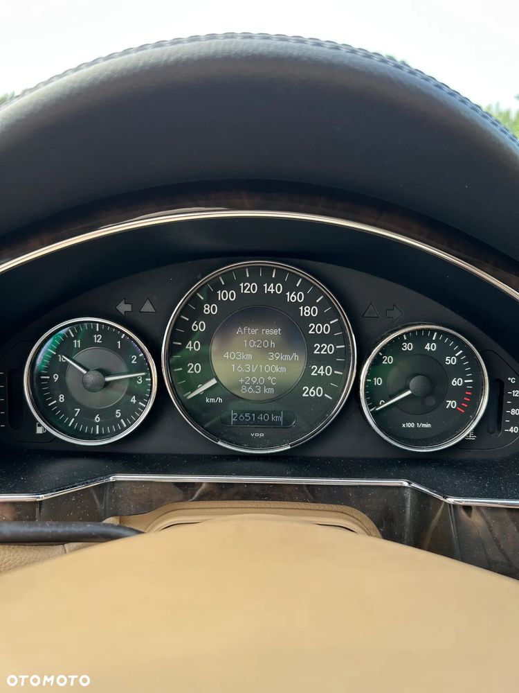 Mercedes-Benz CLS - 16