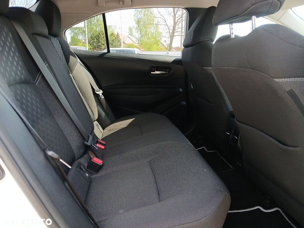 Toyota Corolla 1.8 Hybrid Style - 11
