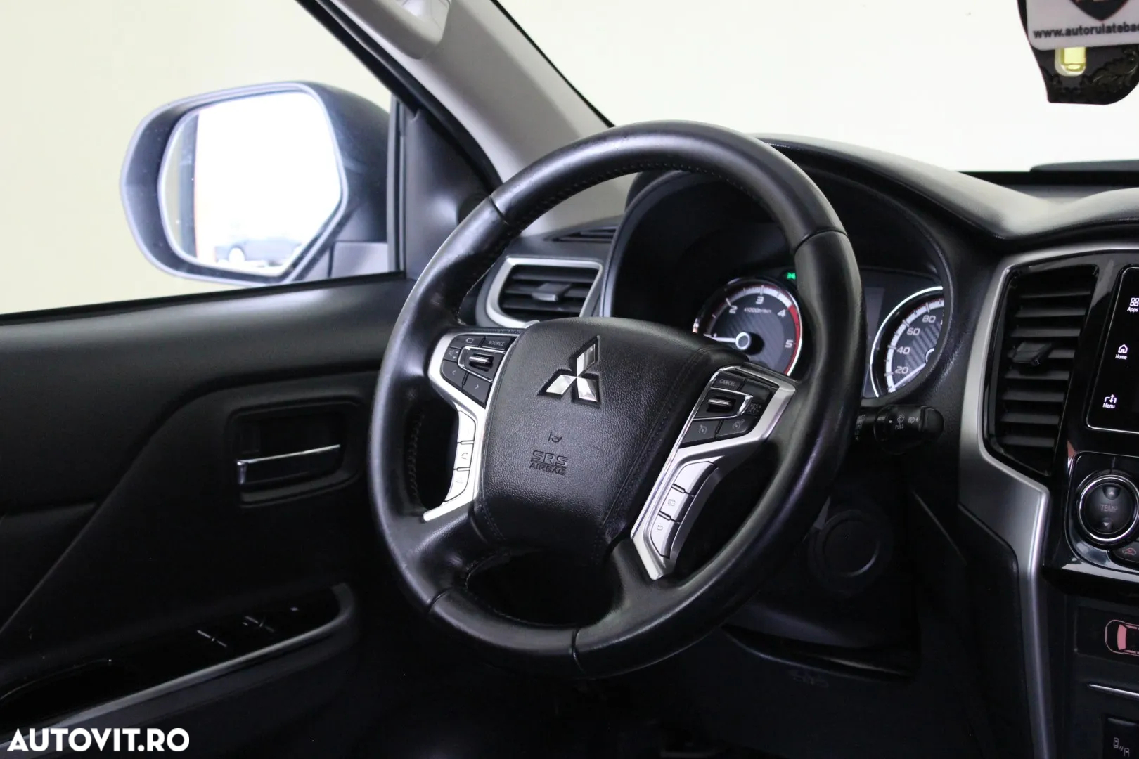 Mitsubishi L200 - 16