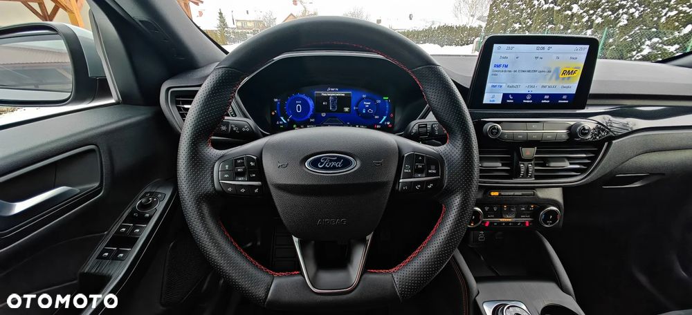 Ford Kuga 2.5 Duratec PHEV ST-LINE X - 19