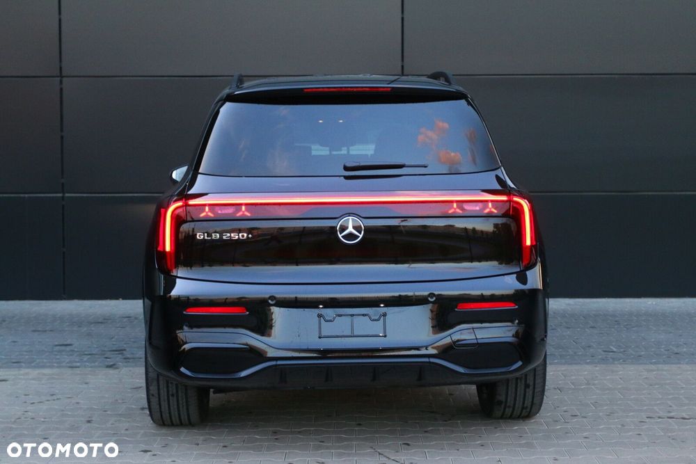 Mercedes-Benz GLB 250+ EQ 85kWh - 8