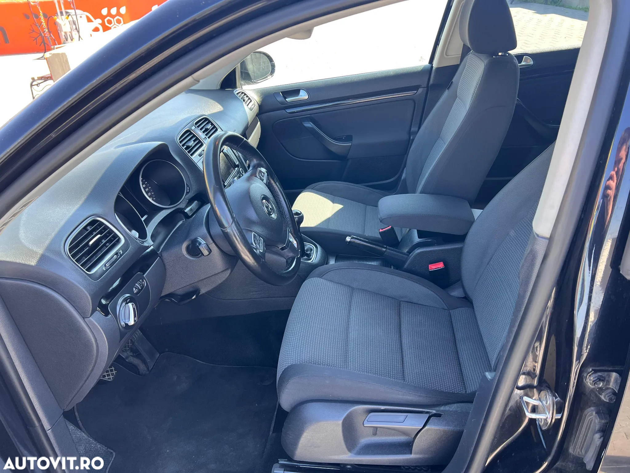 Volkswagen Golf - 5