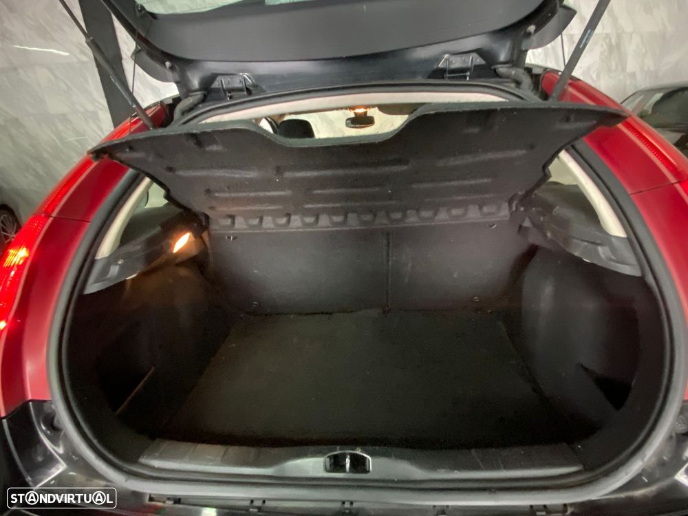 Citroën C4 1.4 16V VTR Pack - 23