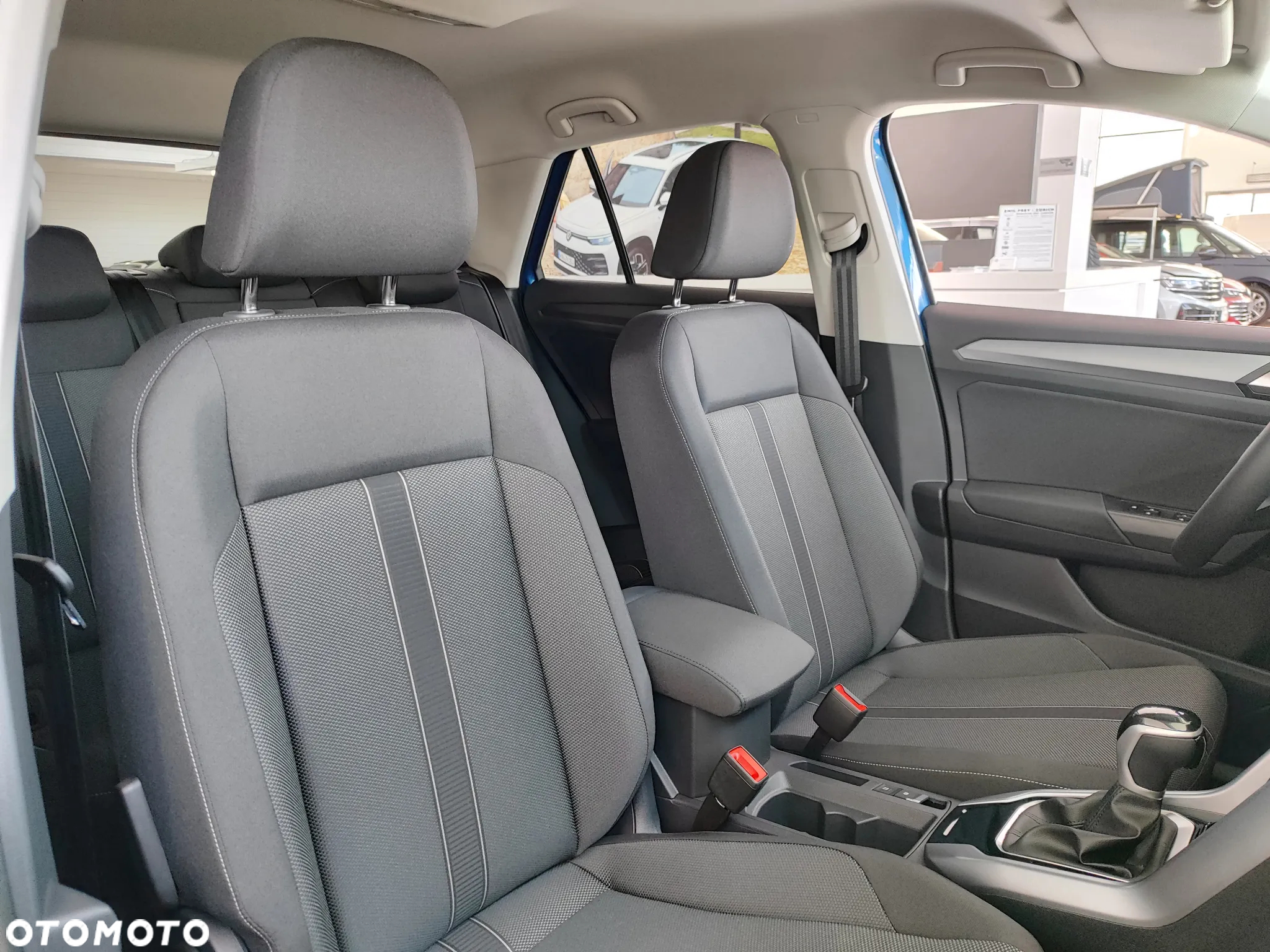 Volkswagen T-Roc 1.5 TSI Life Plus DSG - 24