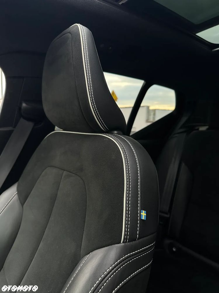 Volvo XC 40 T5 AWD Geartronic R-Design - 25