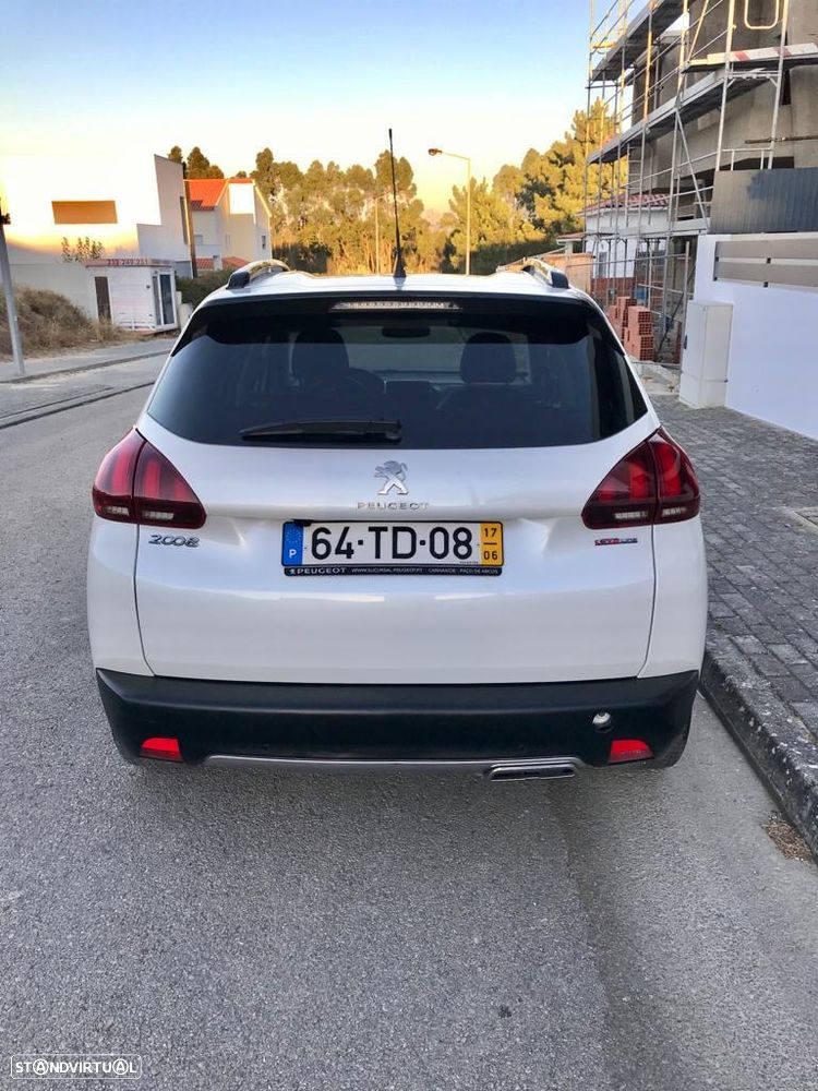 Peugeot 2008 1.2 PureTech GT Line - 3