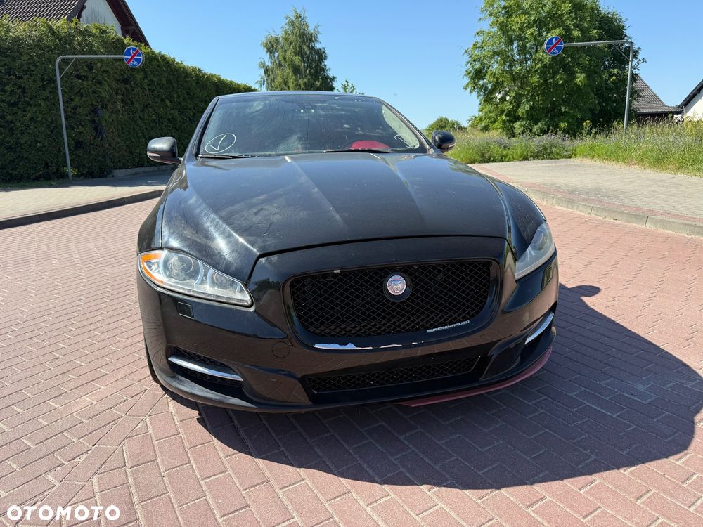 Jaguar XJ - 4