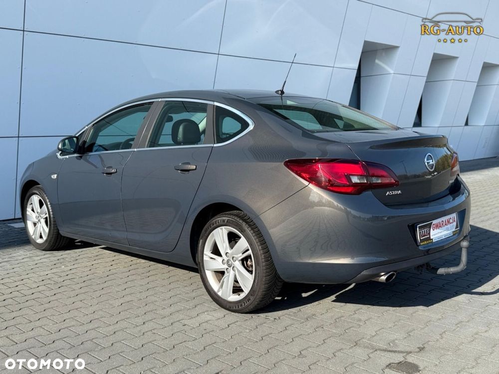 Opel Astra - 12