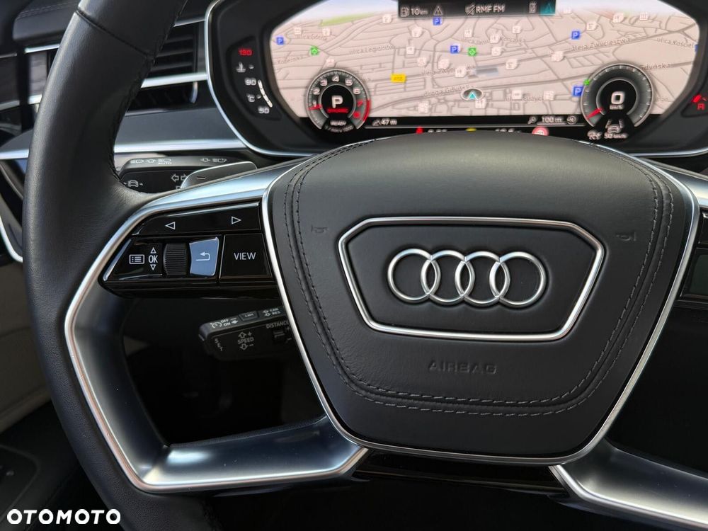 Audi A8 - 32