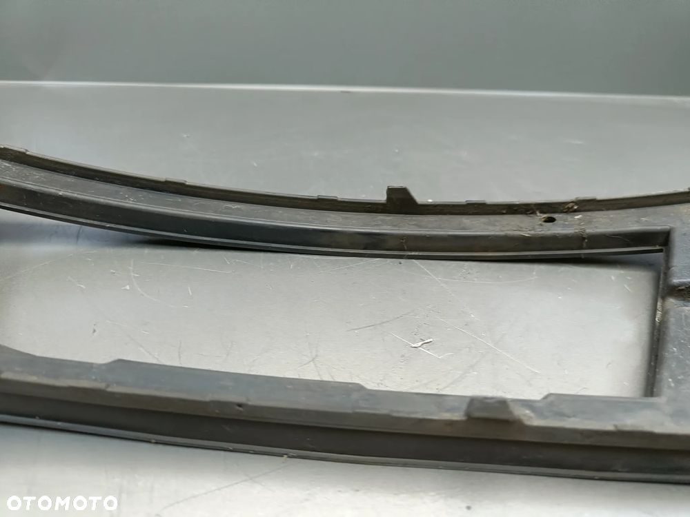 Kratka Zderzaka Lewa Skoda Octavia 3 III Zaślepka Ramka Halogenu 5E0807681 - 7