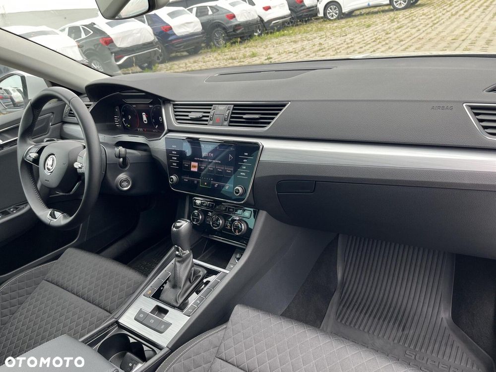 Skoda Superb 1.5 TSI Ambition DSG - 11