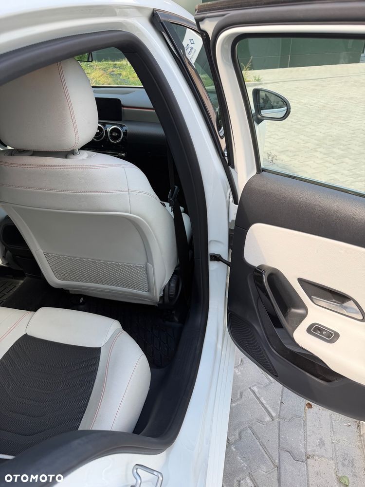 Mercedes-Benz Klasa A 160 Edition 1 - 9
