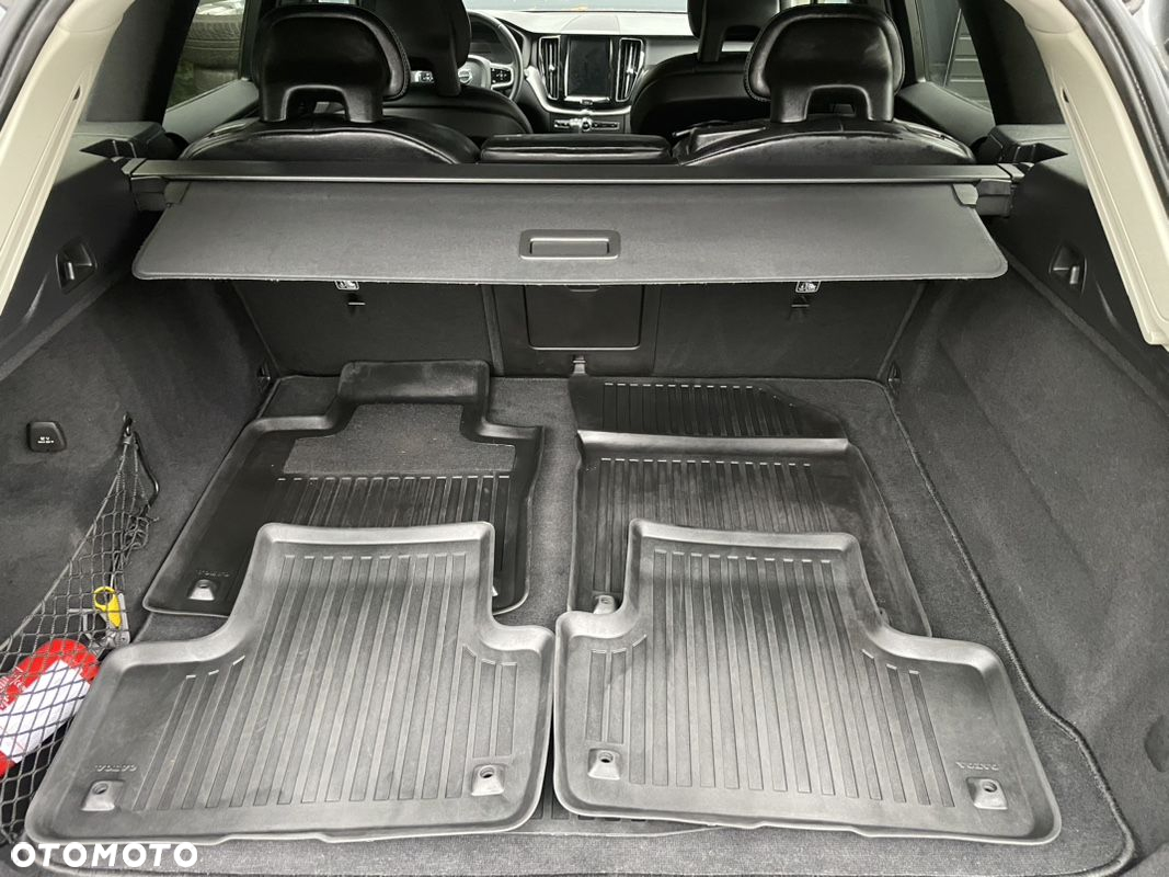 Volvo XC 60 D5 AWD Inscription - 27