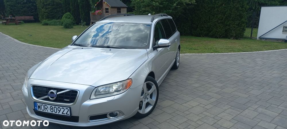 Volvo V70 D5 AWD R-Design Summum - 8