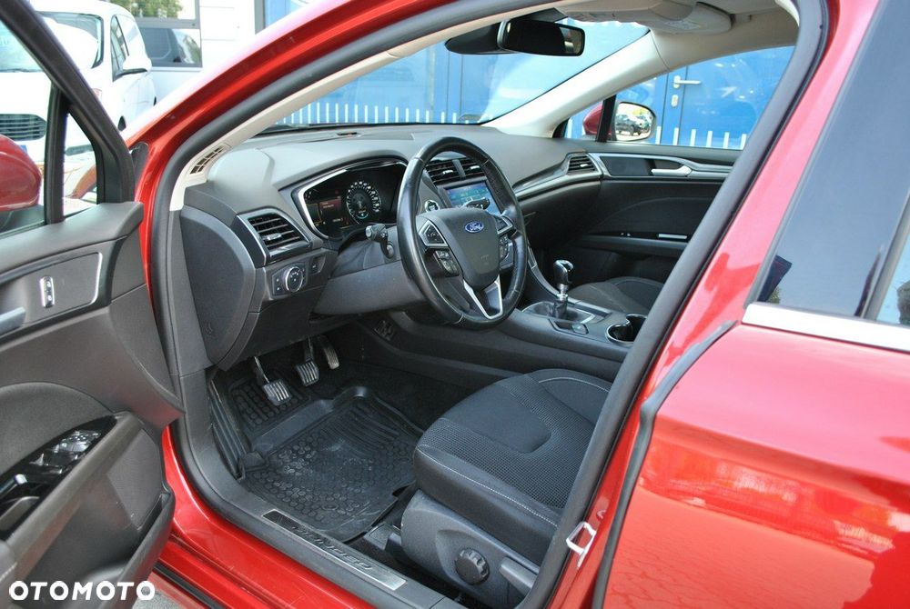 Ford Mondeo 2.0 EcoBlue Titanium - 23