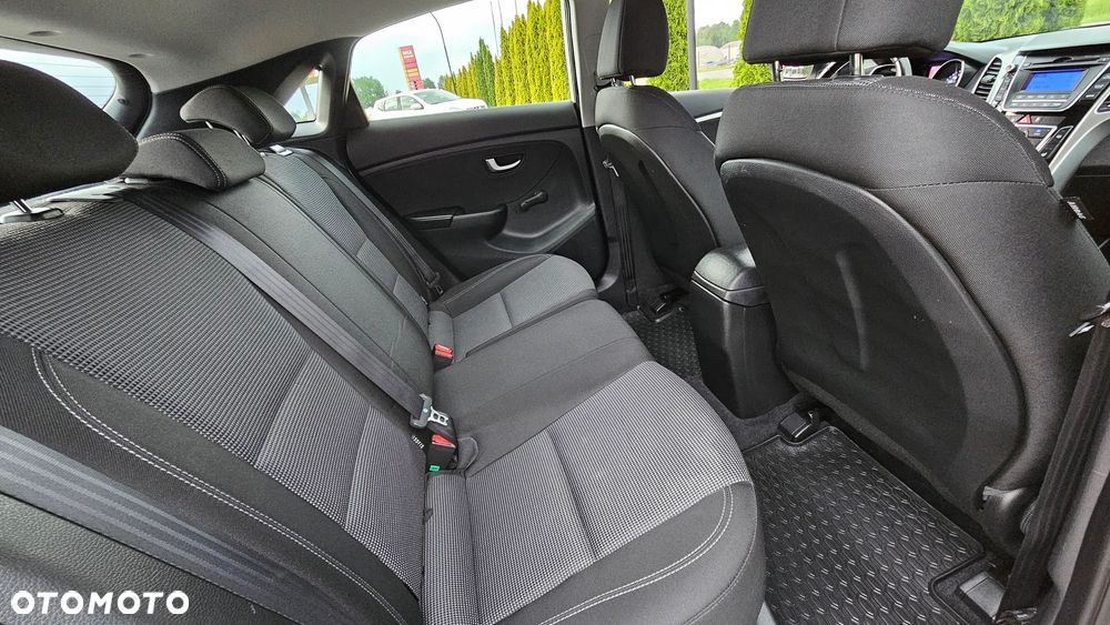 Hyundai i30 1.4 Comfort - 25