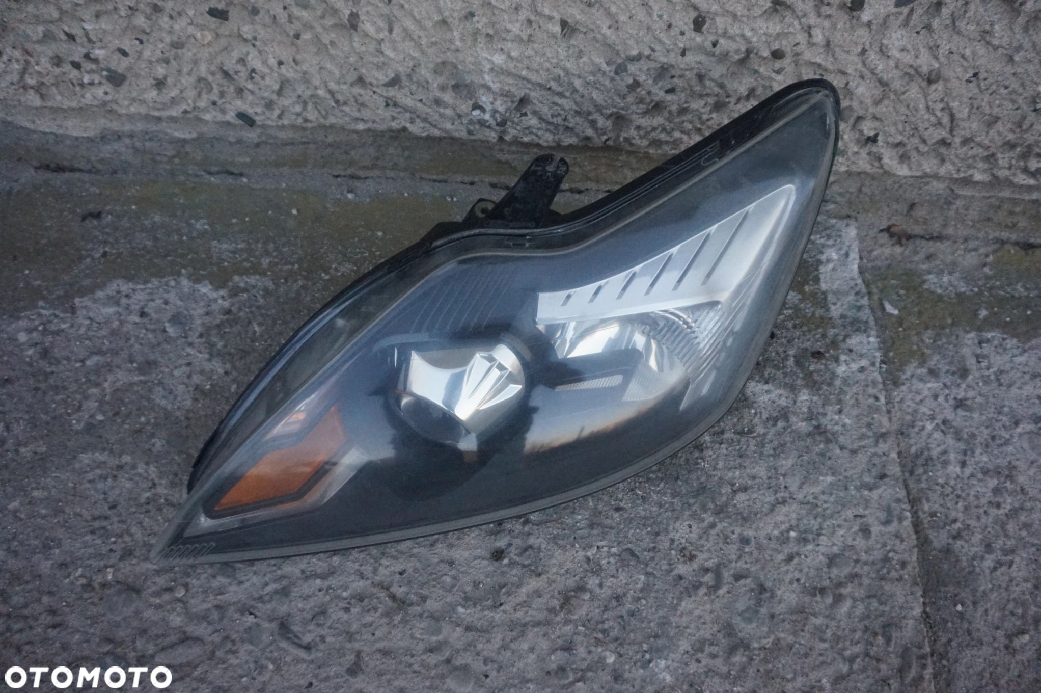 LAMPA PRZEDNIA LEWA FORD FOCUS II MK2 XENON LIFT - 1