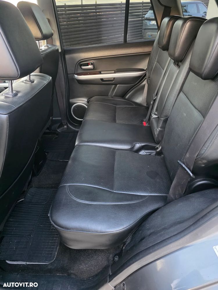 Suzuki Grand Vitara 1.9 DDiS Club - 7
