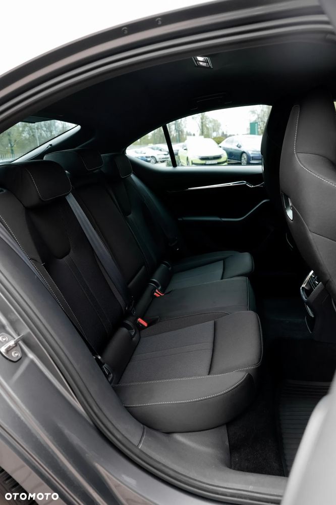 Skoda Octavia 2.0 TDI Style DSG - 14