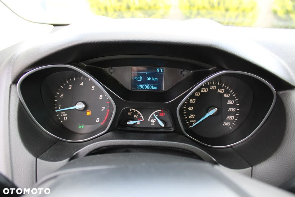 Ford Focus 1.6 Ambiente - 19