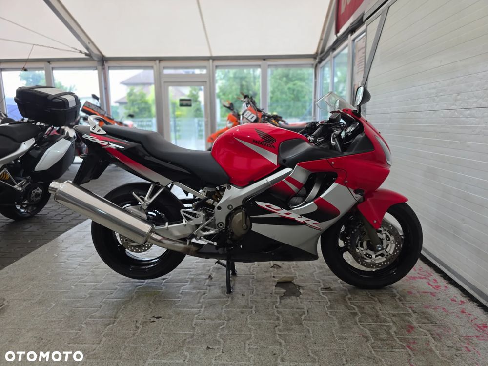 Honda CBR - 19