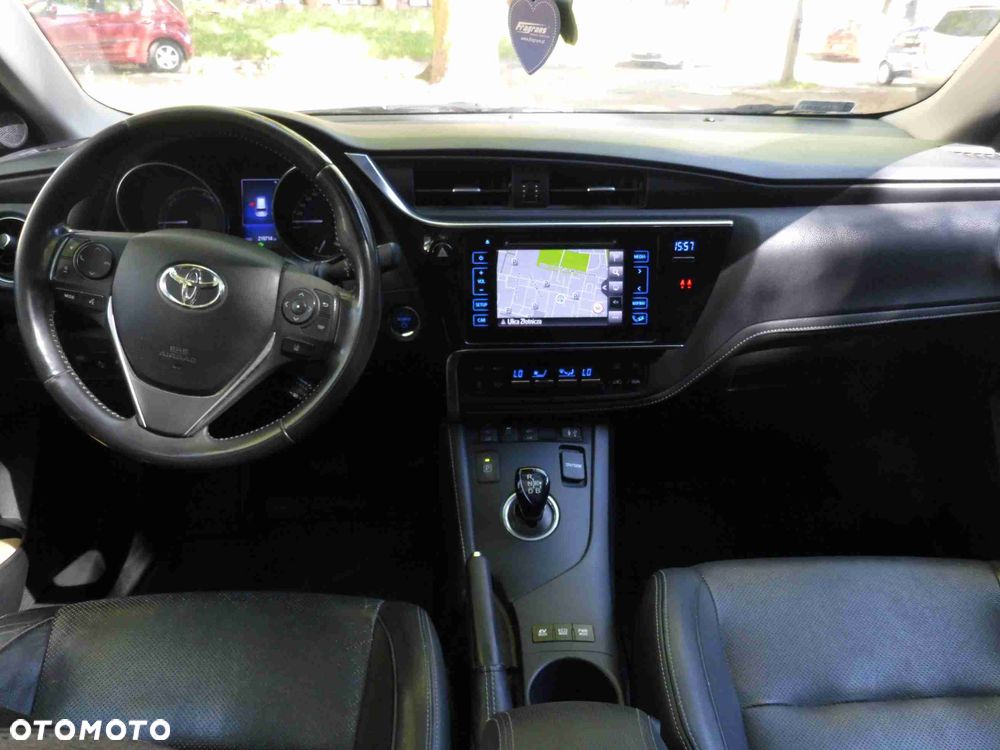 Toyota Auris - 24