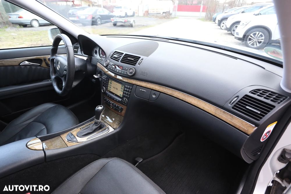 Mercedes-Benz E 320 CDI 4MATIC Automatik Avantgarde DPF - 12