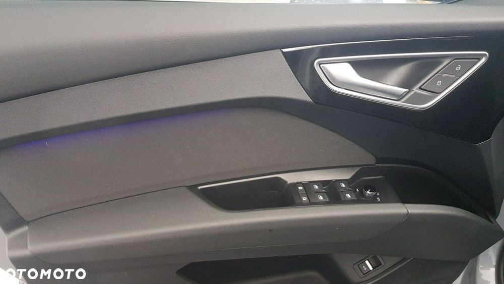 Audi Q4 e-tron - 18