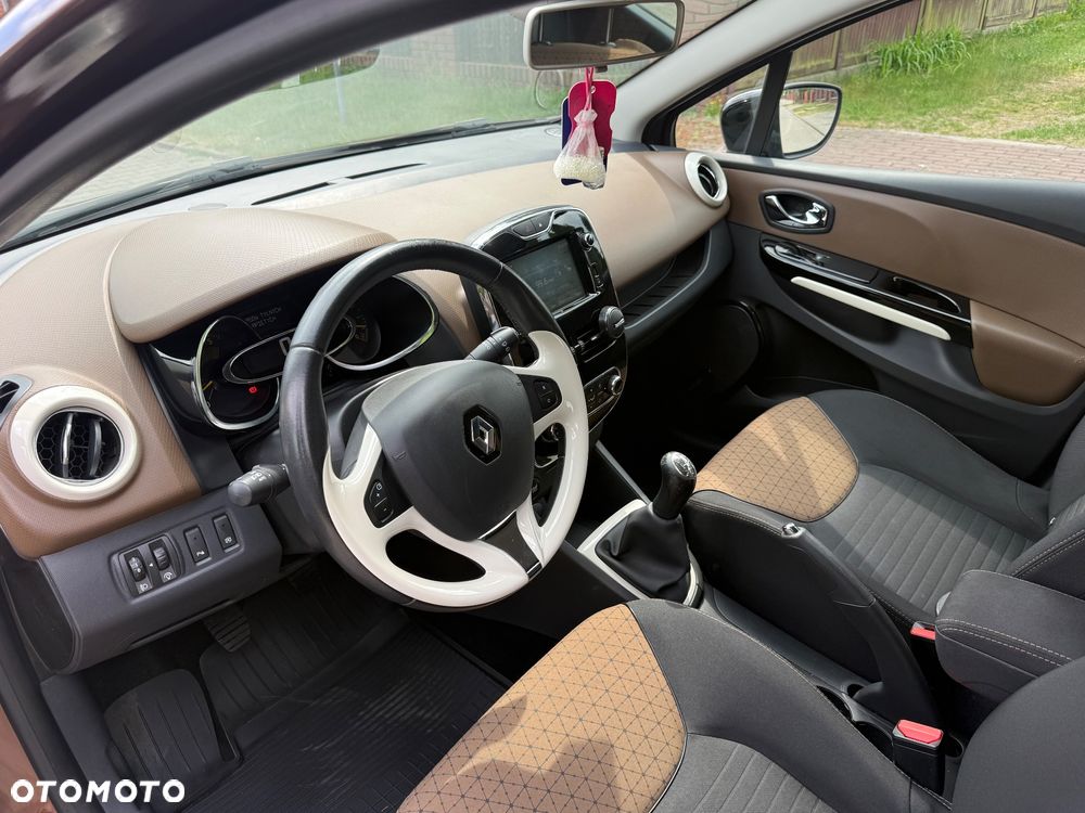 Renault Clio - 16