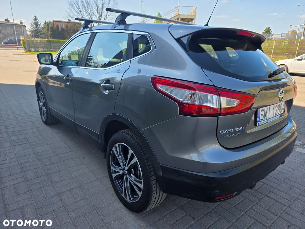 Nissan Qashqai 1.6 DCi Xtronic N-Connecta - 3