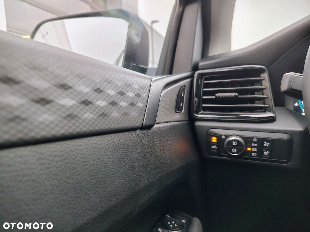 Volkswagen Amarok Life silnik: 2.0 TDI 205 KM / skrzynia biegów: 10-biegowa automatyczna 4MOTION rozstaw osi: 3270 mm - 13