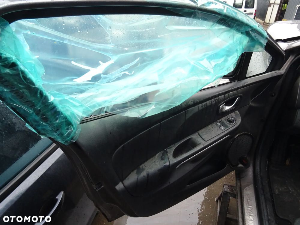 Renault Clio IV 0.9 Energy TCe Limited 2016 lakier(TEKNG) na części drzwi zderzak klapa fotel - 10