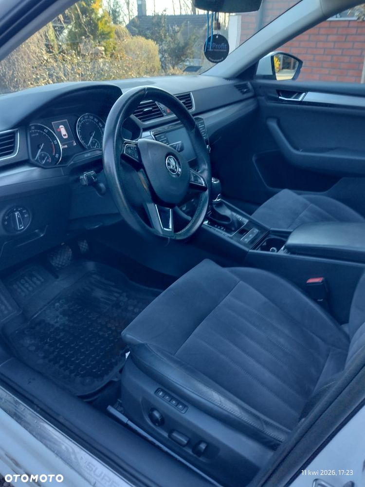 Skoda Superb 2.0 TDI Style DSG - 4