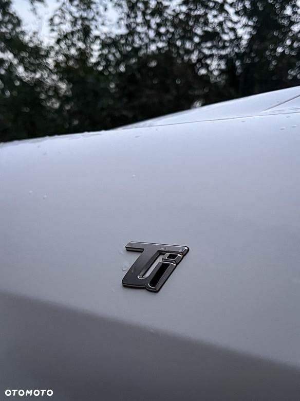 Alfa Romeo Giulia ver-2-0-turbo-16v-at8--q4-ti - 5